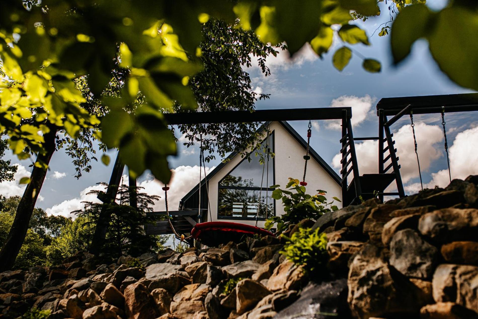 Domki Nad Starym Potokiem 우스트르치키 돌네 외부 사진
